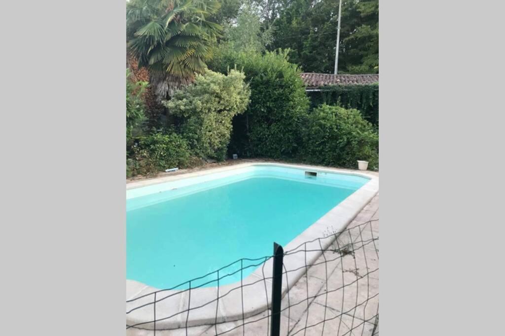 Tizac-De-Lapouyade, Piscine 35 Km De Bordeaux Villa Exterior photo